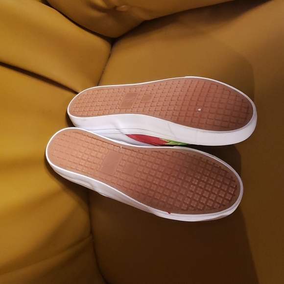 Hand painted cactus slip on shoes - Picture 4 of 4